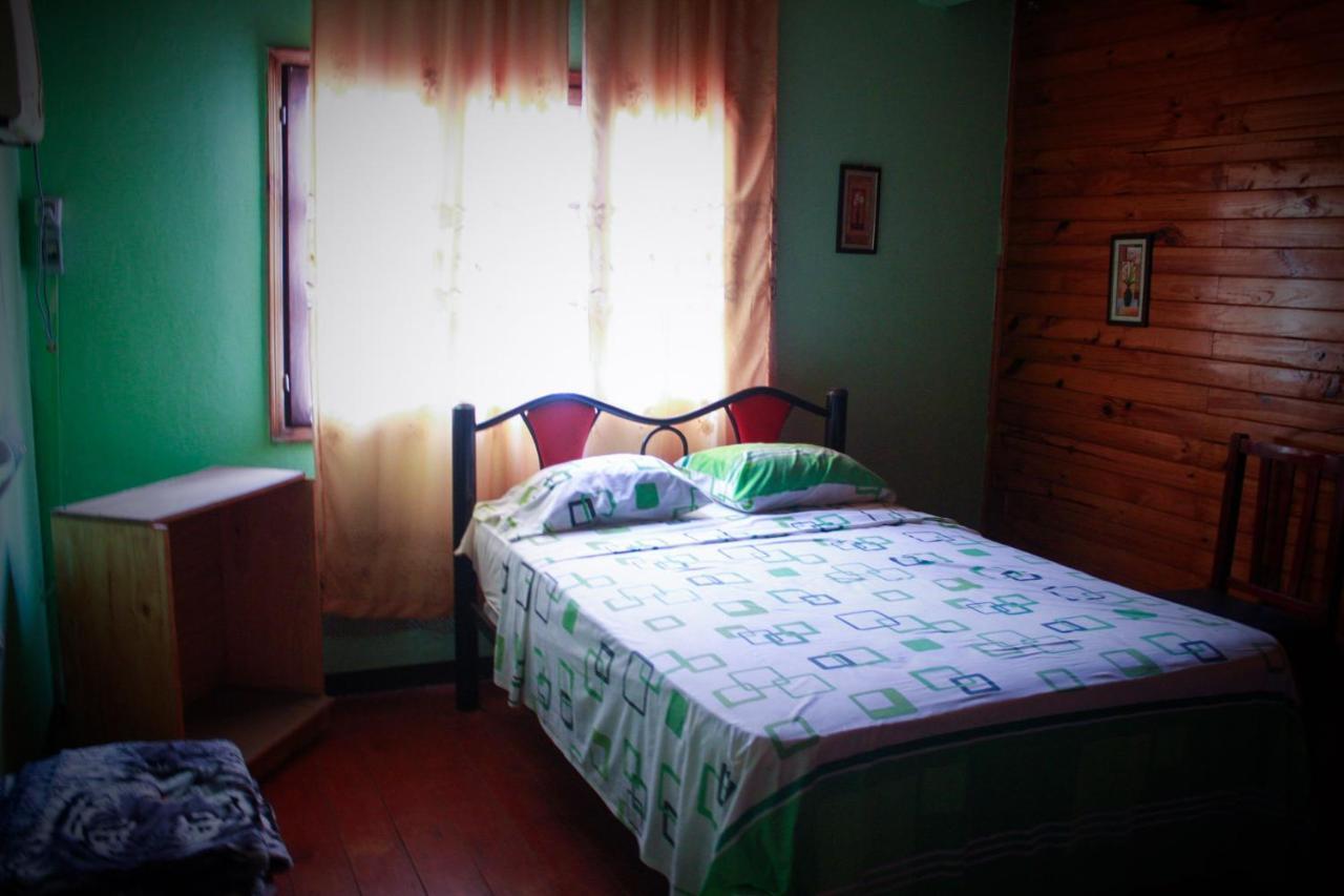 Hostel Haus Puerto Iguazu Ngoại thất bức ảnh